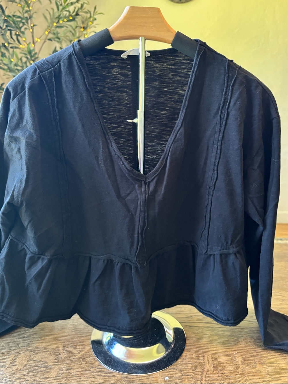 “New In” Brand Black Peplum Top Size Large Boho Babydoll Long Sleeve V Neck
